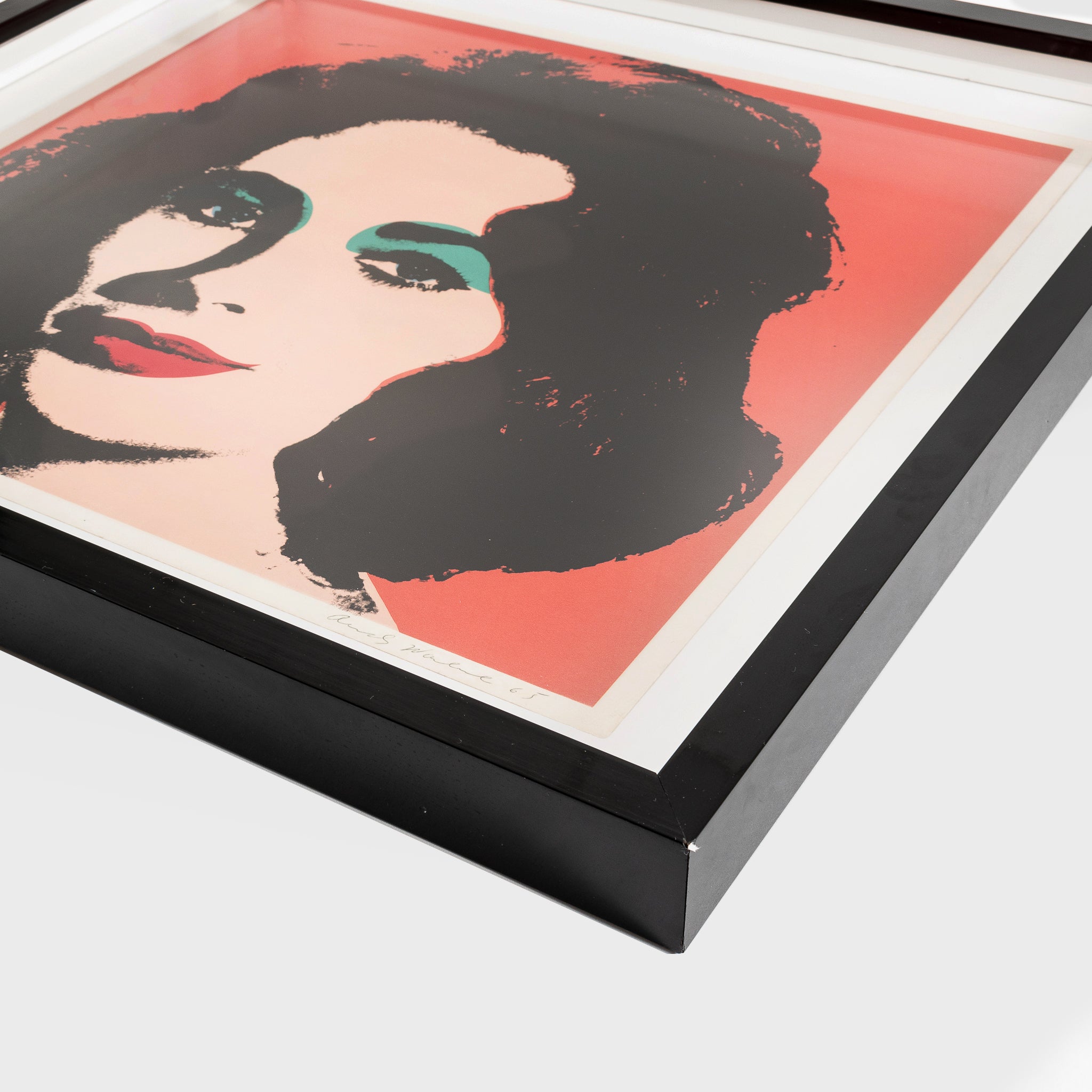 Secondary art market gallery with prints and editions