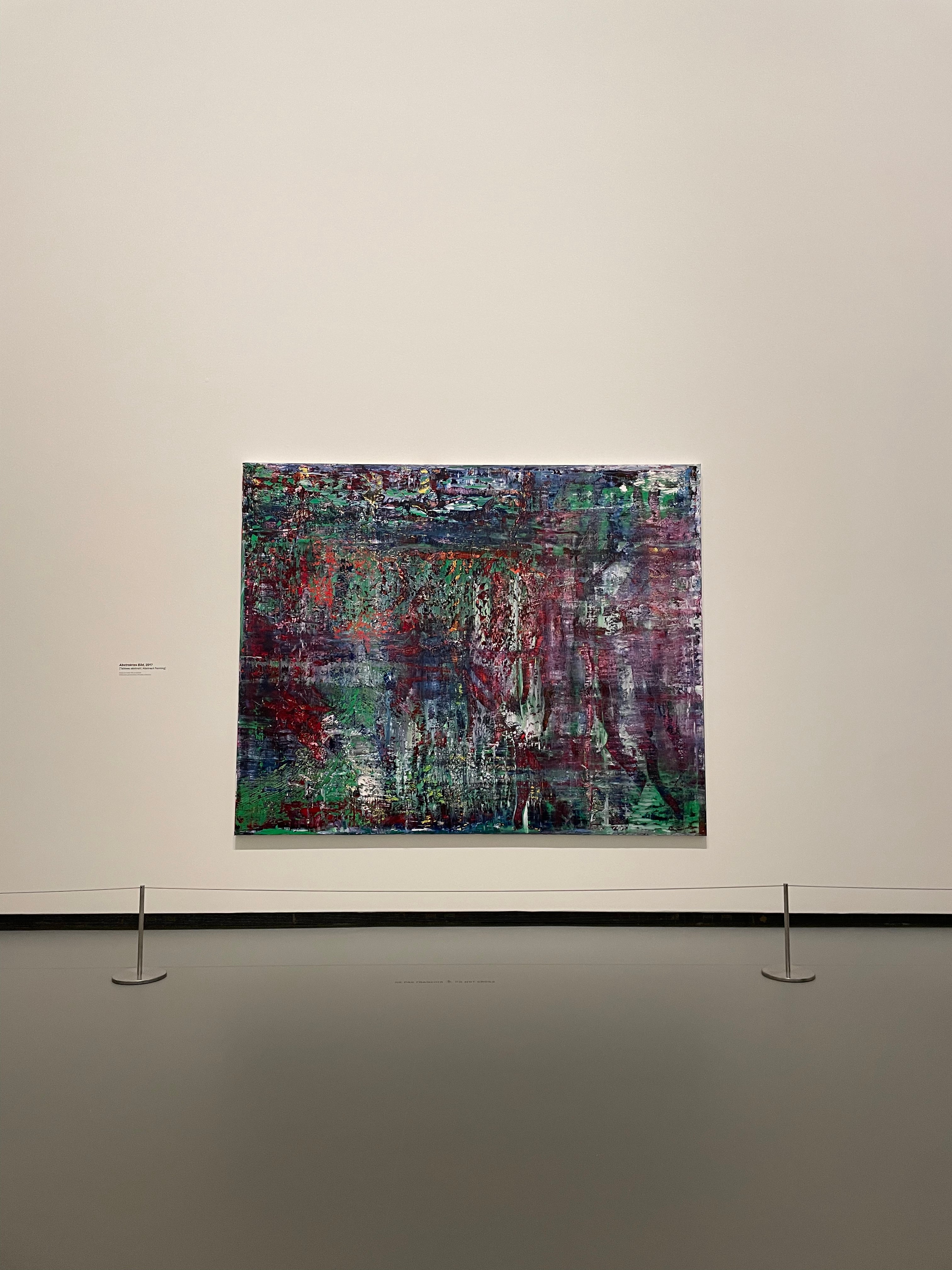 Large-scale Gerhard Richter abstract canvas with vibrant colours in Fondation Louis Vuitton exhibition.